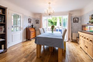 Dining Room- click for photo gallery